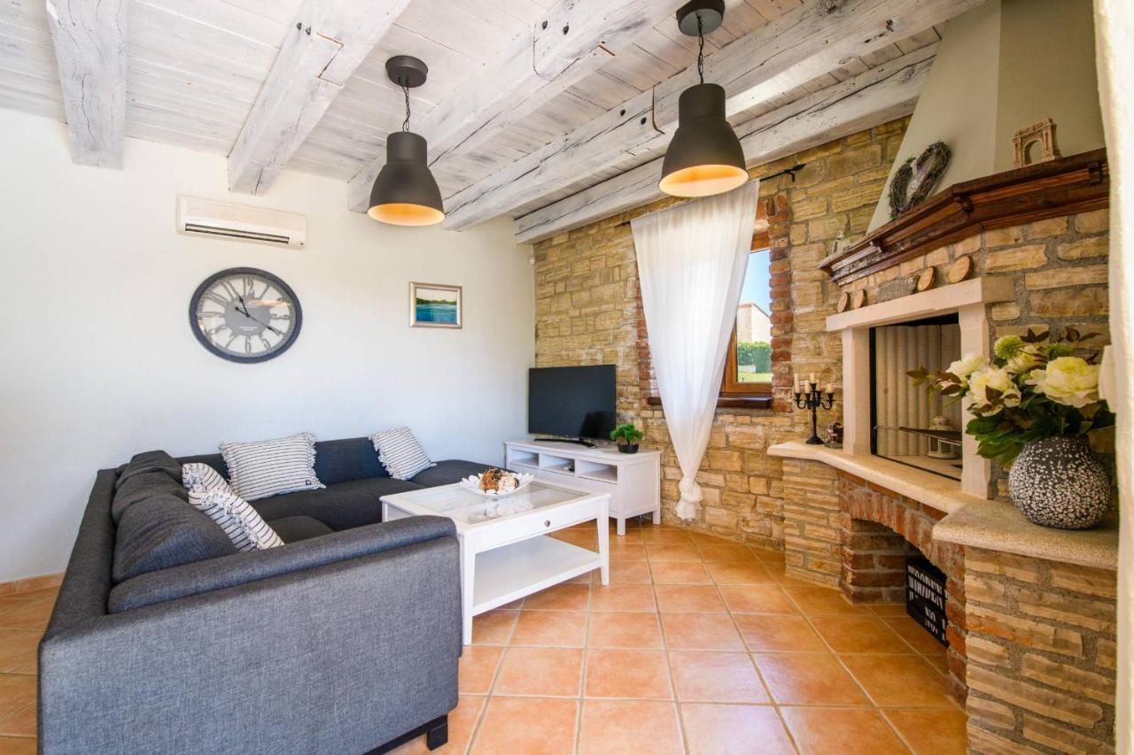 Butkovići Paradis Villa Stone Queen With Heated Pool מראה חיצוני תמונה