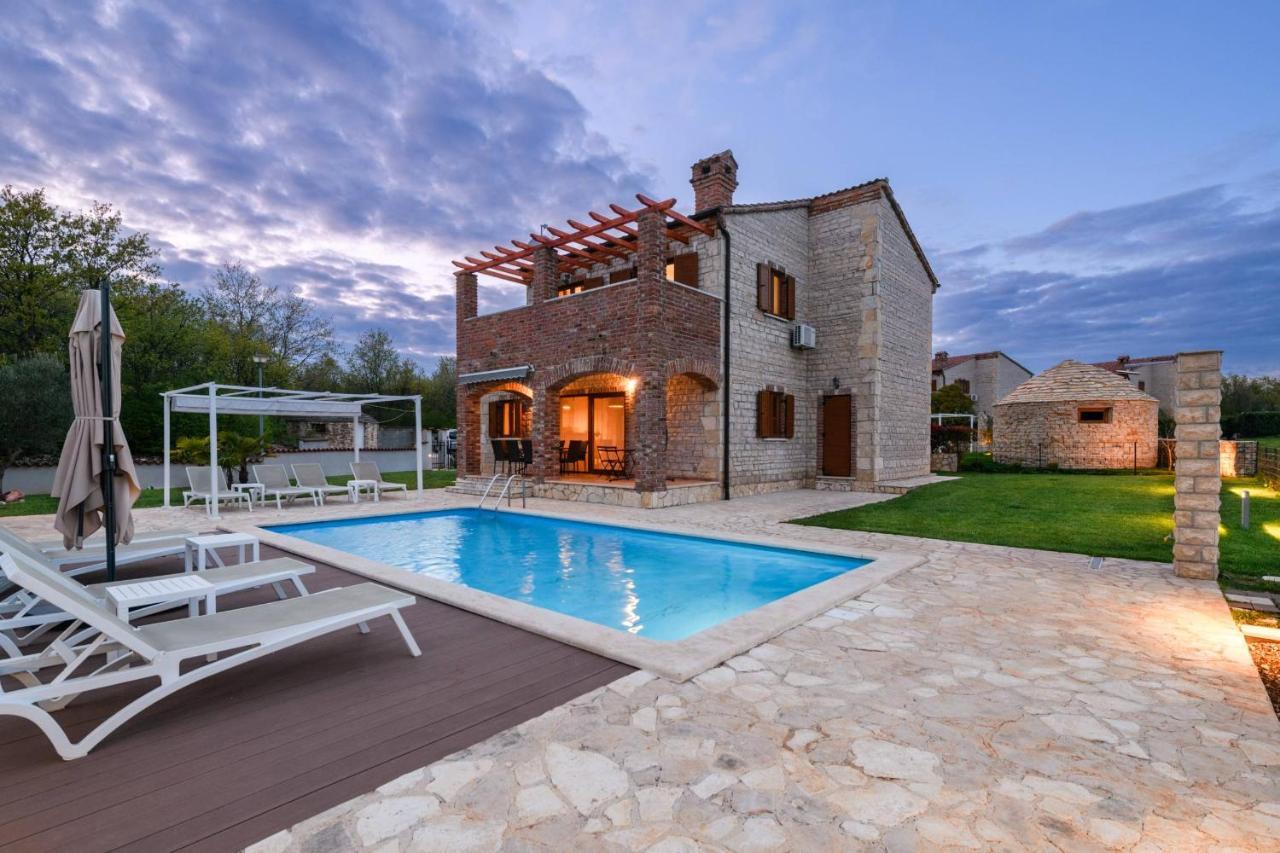 Butkovići Paradis Villa Stone Queen With Heated Pool מראה חיצוני תמונה