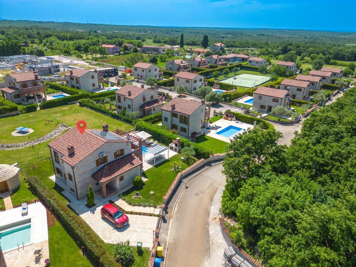Butkovići Paradis Villa Stone Queen With Heated Pool מראה חיצוני תמונה