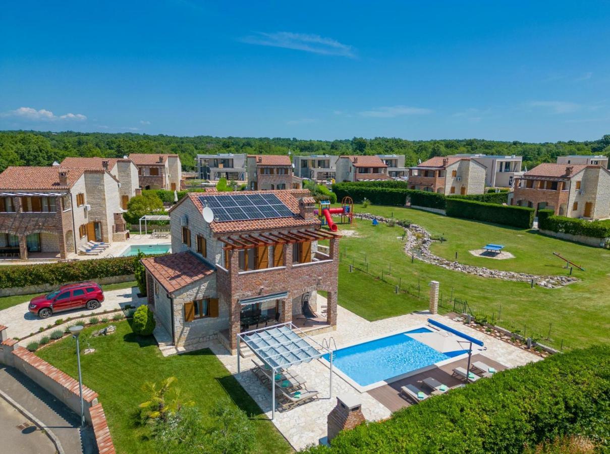 Butkovići Paradis Villa Stone Queen With Heated Pool מראה חיצוני תמונה