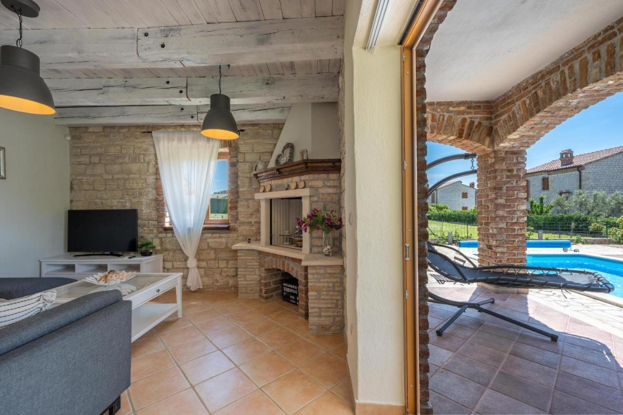 Butkovići Paradis Villa Stone Queen With Heated Pool מראה חיצוני תמונה